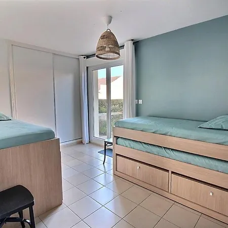 Annonce Professionnelle. En Rdc Face Mer, 2 Pour 4 A 6 Personnes Apartmán *